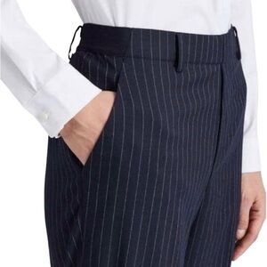 Uniqlo Pull on‎ Navy Pinstripe EZY Ankle Pants